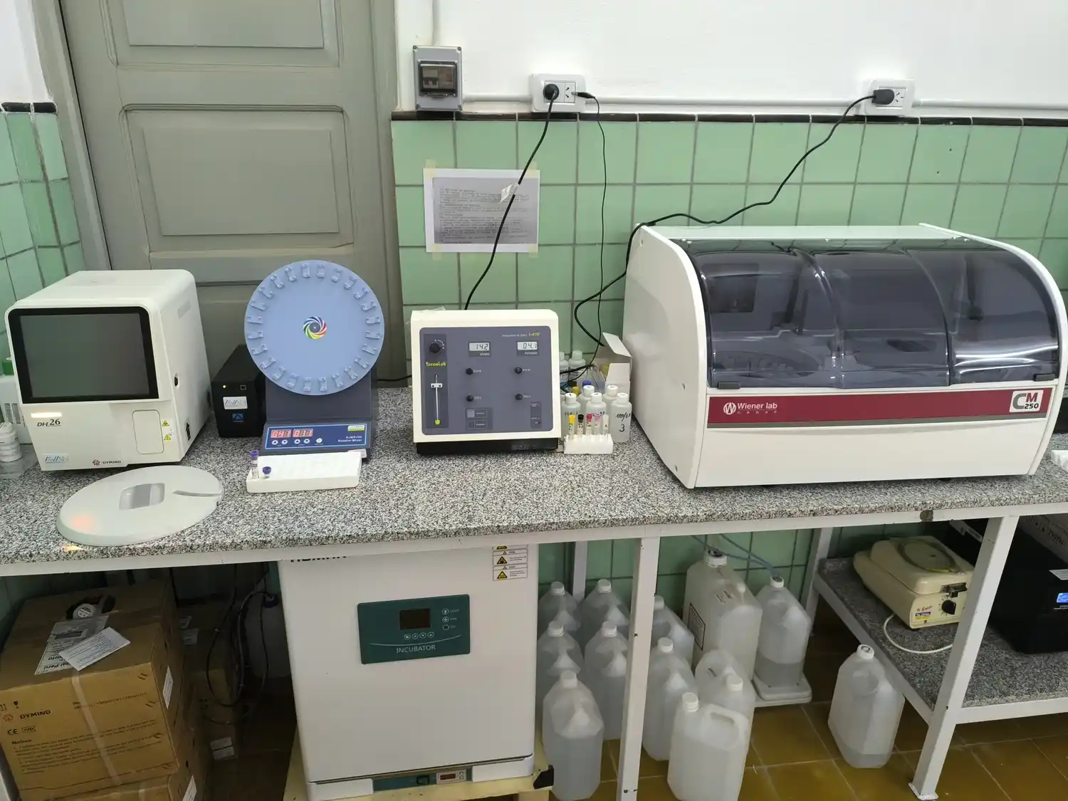 El Hospital Perú incorpora nueva tecnología en su laboratorio