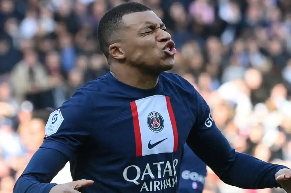 Kylian Mbappé defenestró al PSG con un mensaje en sus redes sociales