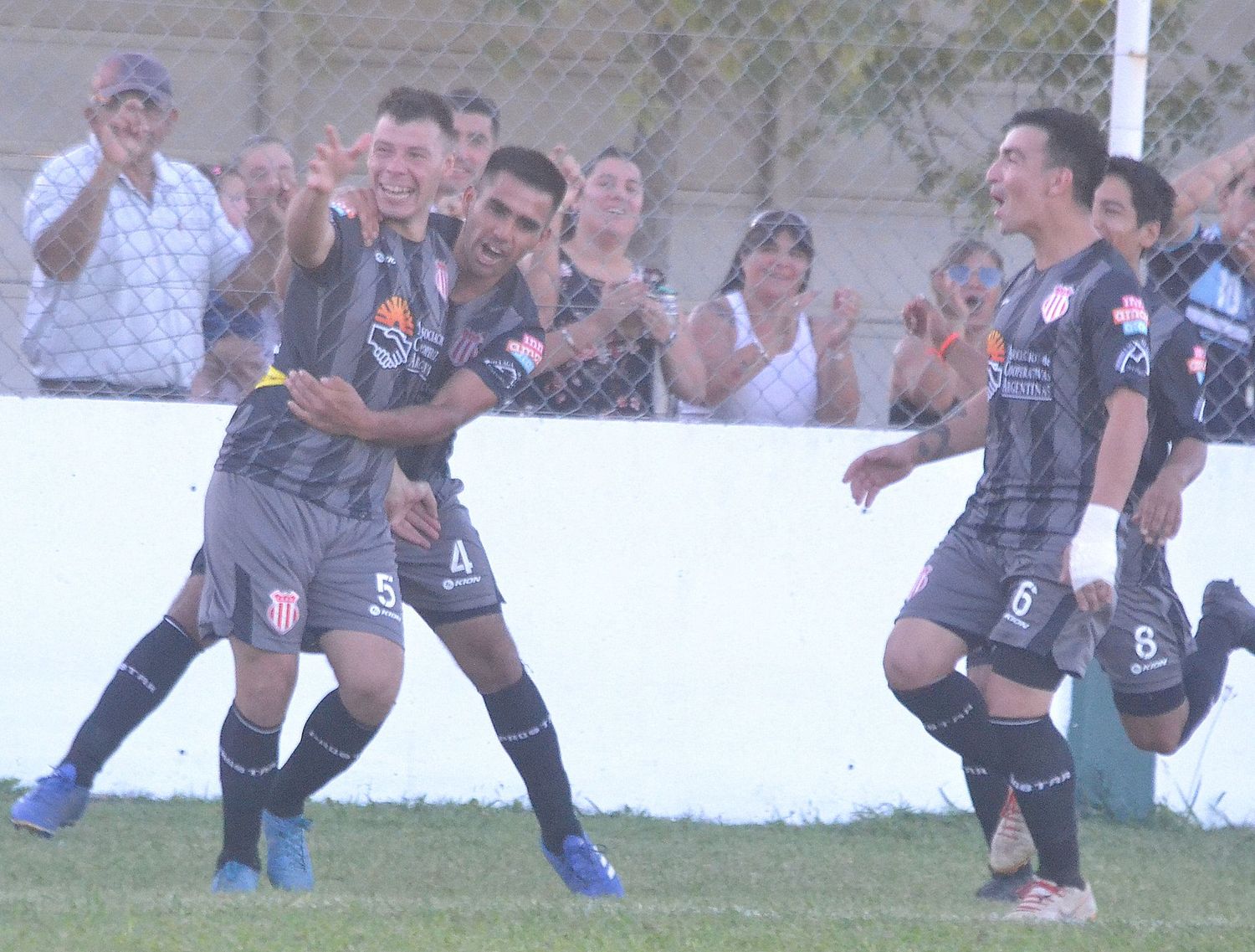 Fútbol local: se viene el choque de G. Central-Barrio Norte