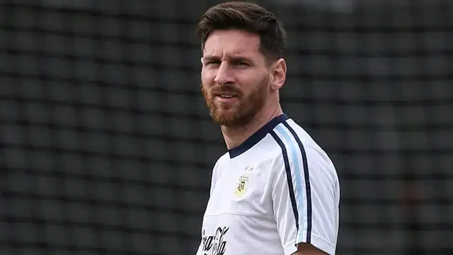 Messi: “Espero que el fútbol me pague su deuda con un Mundial”