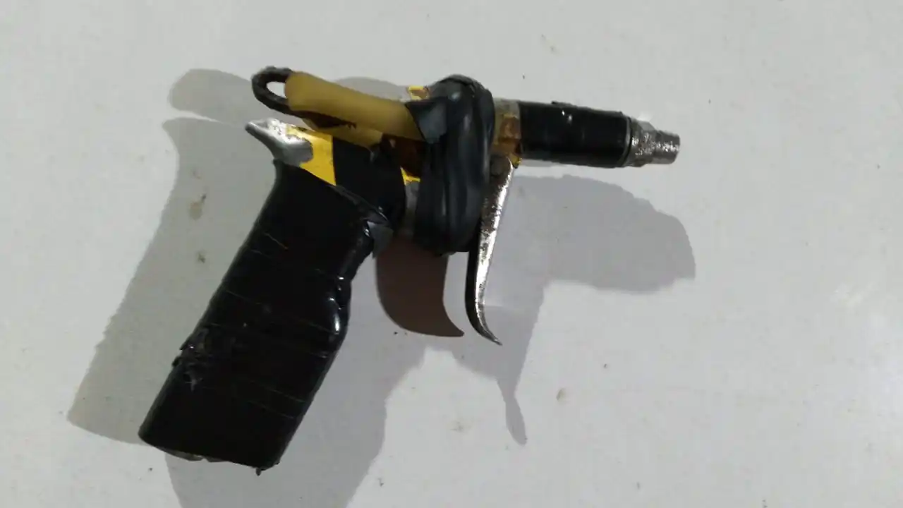 La Policía secuestró un arma tumbera