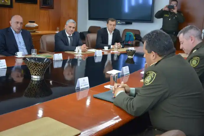 El Intendente de Bolívar comenzó las actividades de su viaje a Colombia