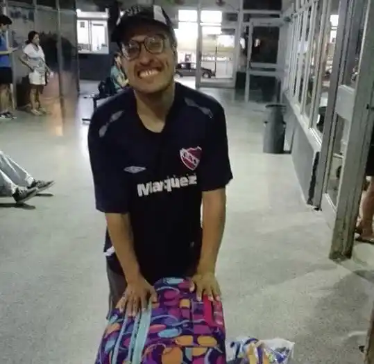 Felicidad absoluta: Jorgito Melfi finalmente viajó a la playa