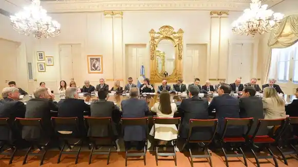 Tras la reunión con gobernadores, el Gobierno ratificó su plan de reformas “laboral, tributaria y penal”
