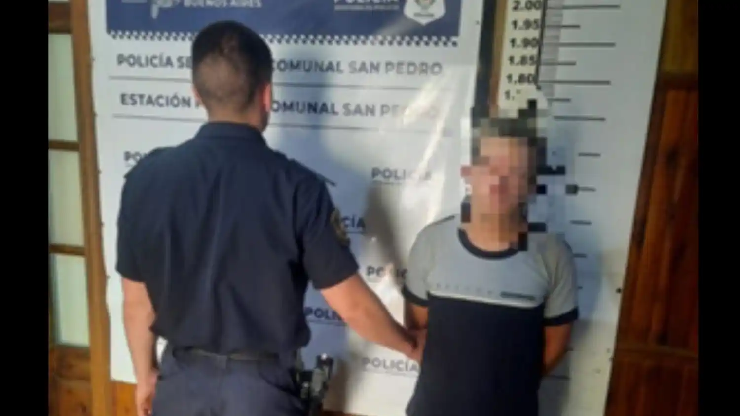 El sujeto amenazó con un arma blanca a su pareja, una joven de 19 años de edad.