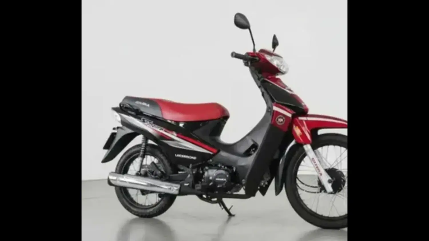 Una moto Gilera le robaron a una mujer en la calle Maestro Reyna.
