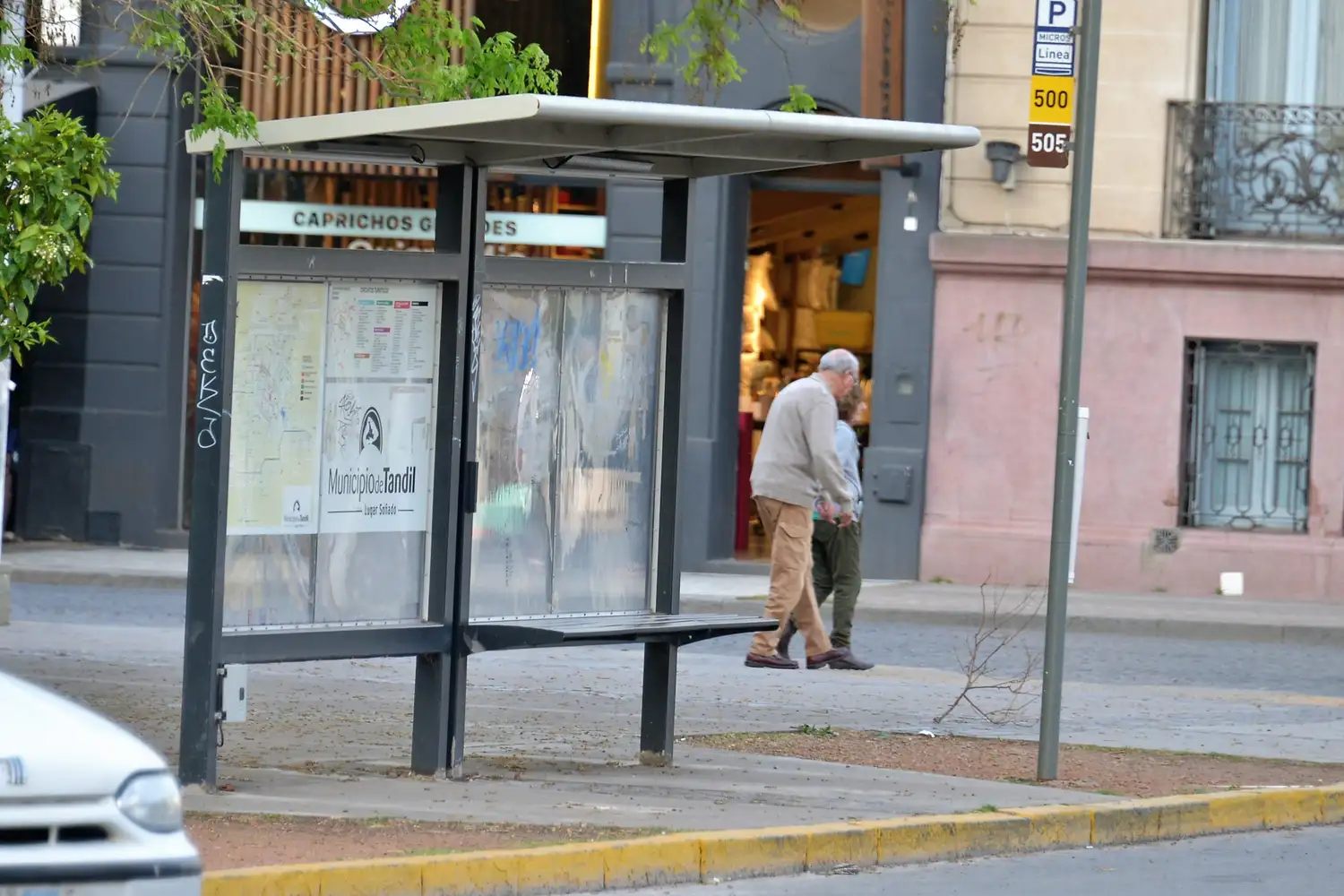El paro del servicio nocturno se mantendrá hasta el lunes.