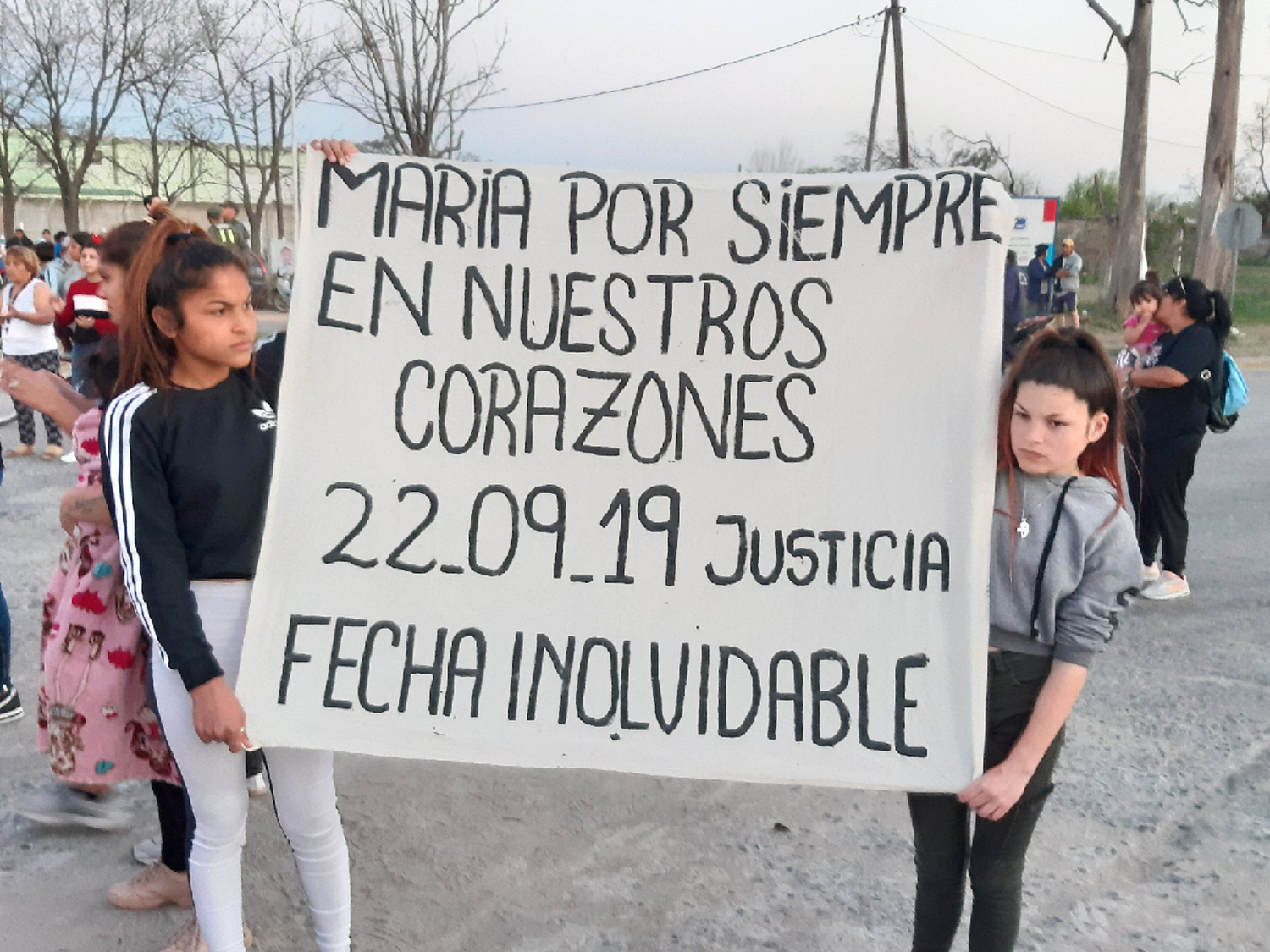 El reclamo de justicia se hizo sentir en la ruta 19