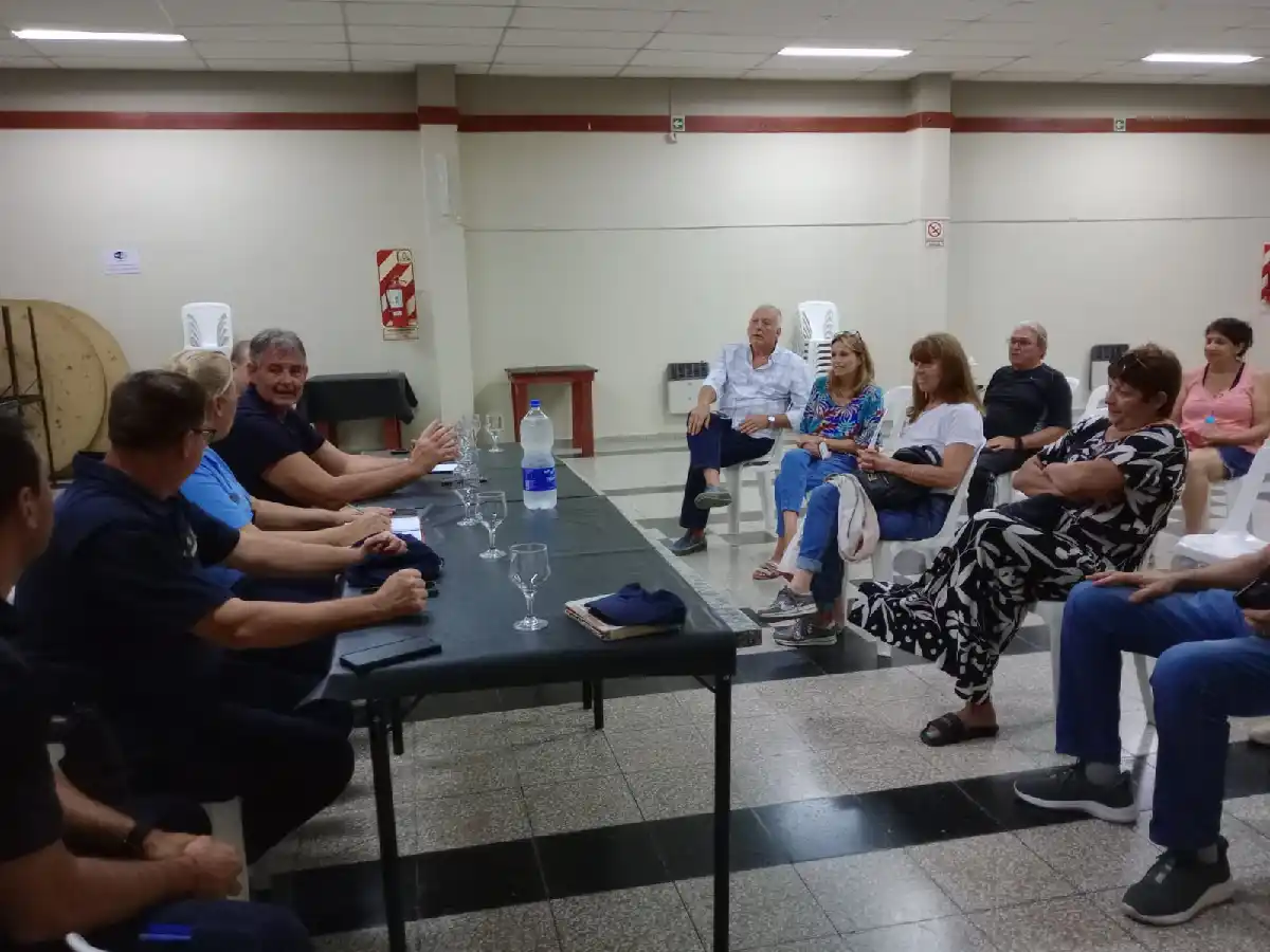 Comienzan a instalar las alarmas comunitarias en el barrio Vélez Sársfield 