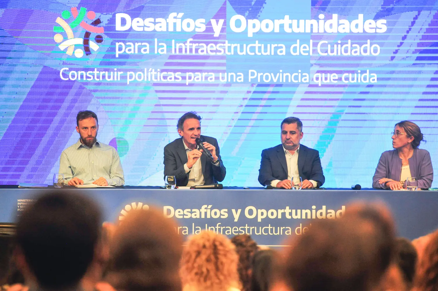 La actividad se desarrolló en la Universidad Nacional de Lomas de Zamora.