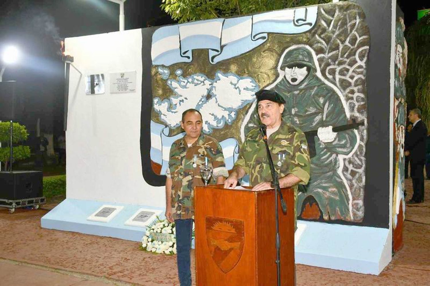 Emotivo acto por el Día del
Veterano y Caídos en Malvinas