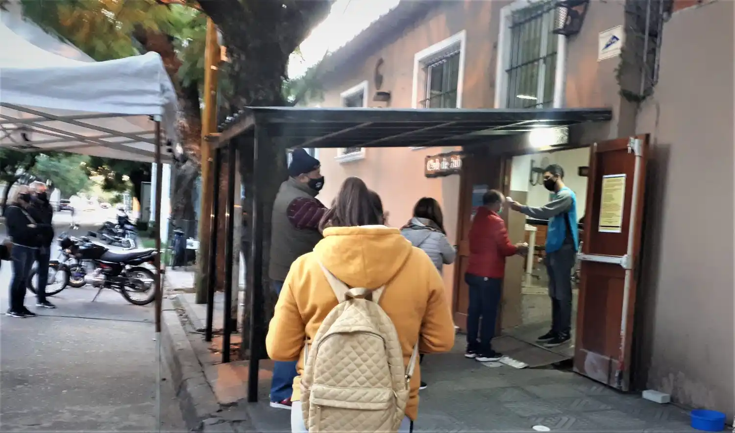 Vacunación contra el coronavirus: esperan segundas dosis de Sinopharm para esta semana