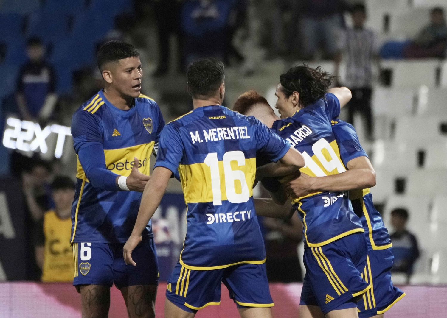 Boca clasificó, por penales, a semifinales de Copa Argentina.
