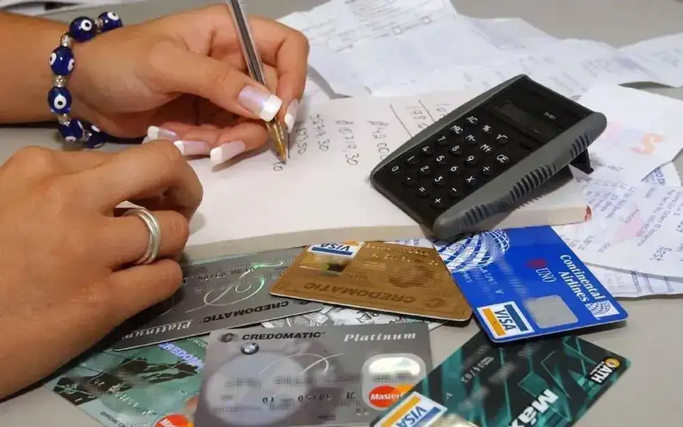 Más de 570 mil cordobeses están en mora grave con el sistema financiero.