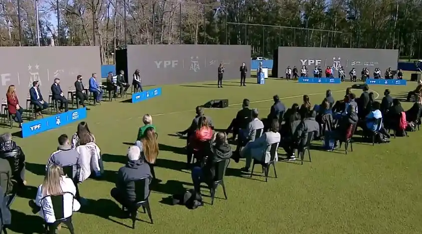 Presentación de la Liga de Fútbol Femenino: YPF es el nuevo sponsor