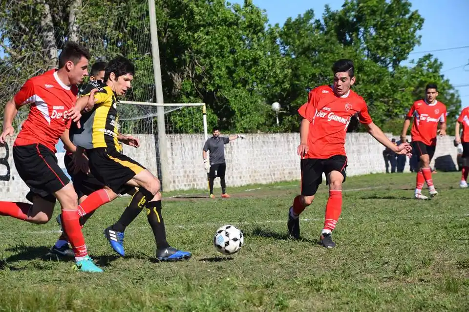 Seguí F.B.C. goleó y se metió entre los clasificados