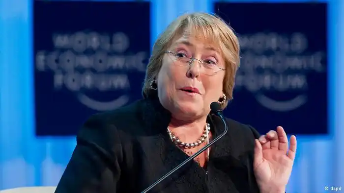 Sorpresivo revés para Bachelet: traban la ley del aborto