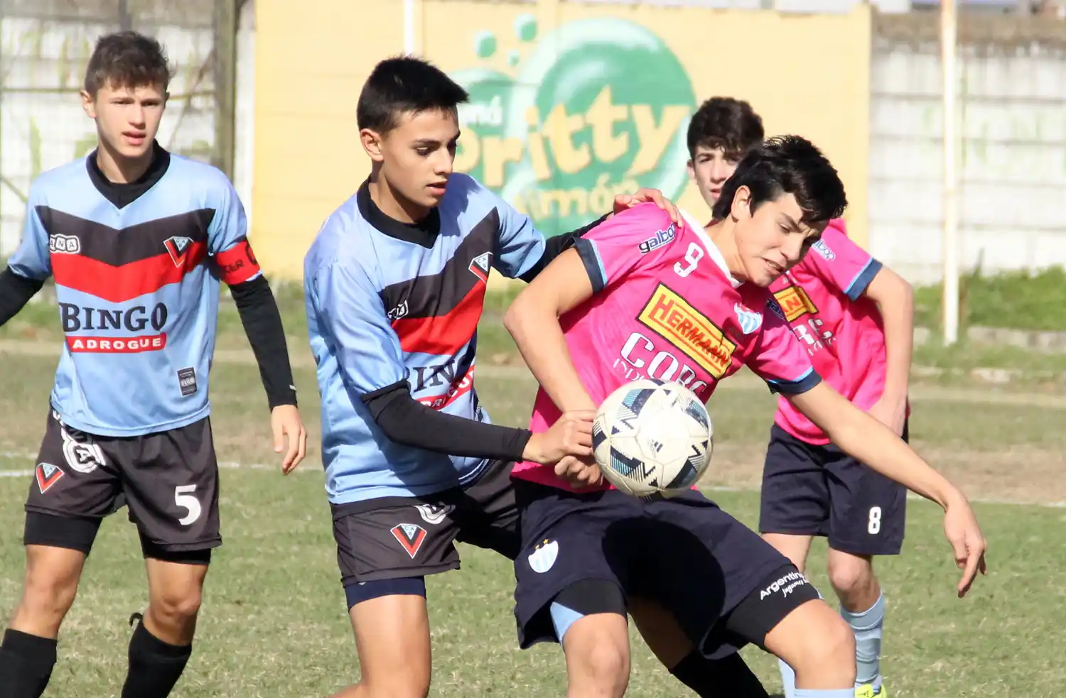 Juveniles: Gran fecha de las inferiores de Juventud ante Brown de Adrogué
