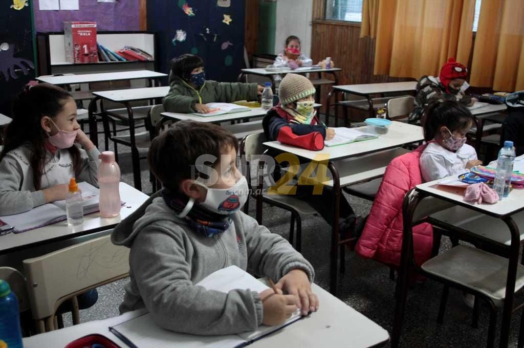 Contundente rechazo de docentes de General López a oferta salarial provincial