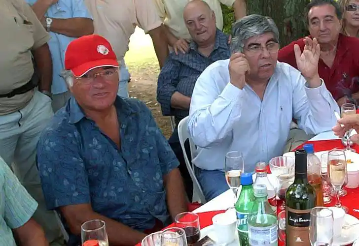 Moyano y Barrionuevo piensan en la unidad 