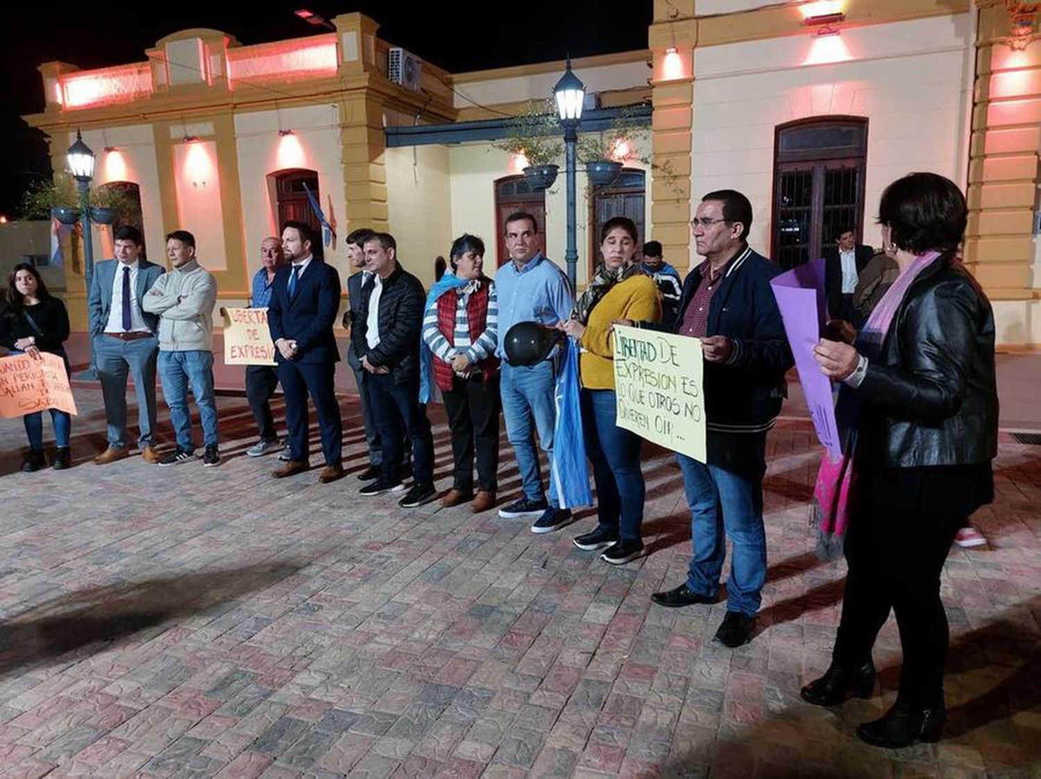 Manifestación frente al CD 
por la libertad de prensa