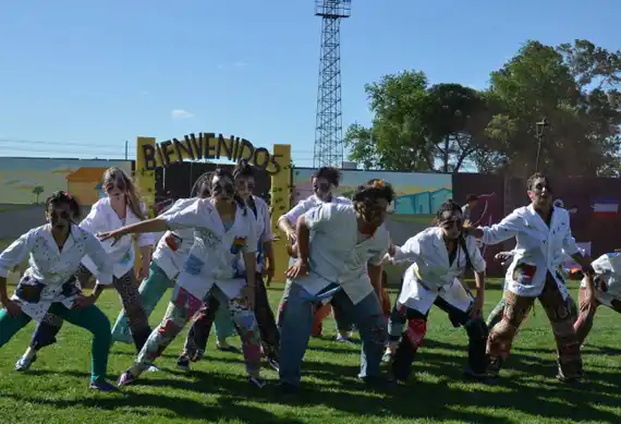 La Escuela Polivalente ganó la Farándula 2019