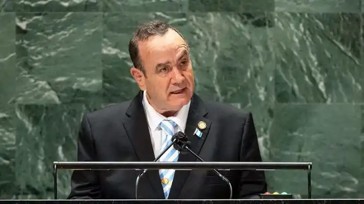 ¡PENA AJENA! 95% de la droga que inunda Centroamérica sale de Venezuela, denuncia Alejandro Giammattei