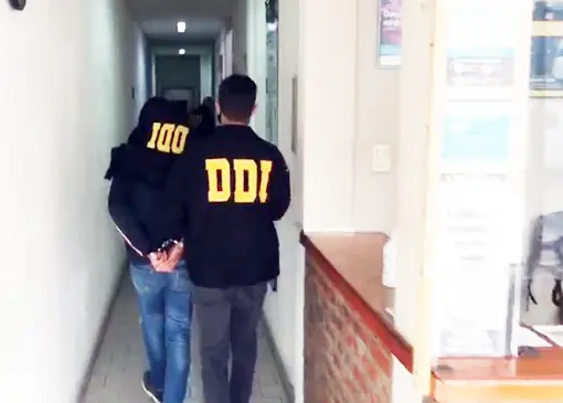 Atrapan a un joven que sería parte de una banda delictiva