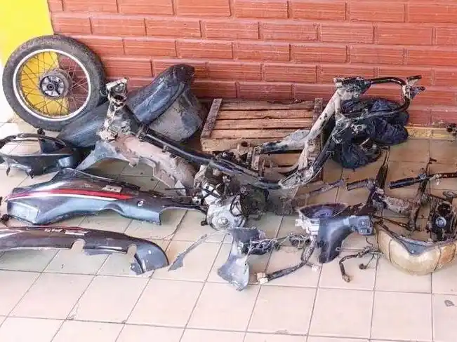 Recuperaron una motocicleta
y motopartes en Clorinda
