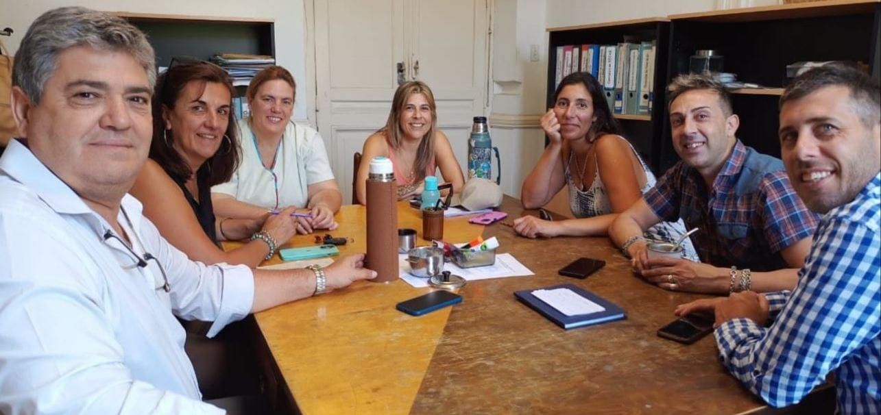 Concejales de Unión por la Patria se reunieron con Consejeros Escolares