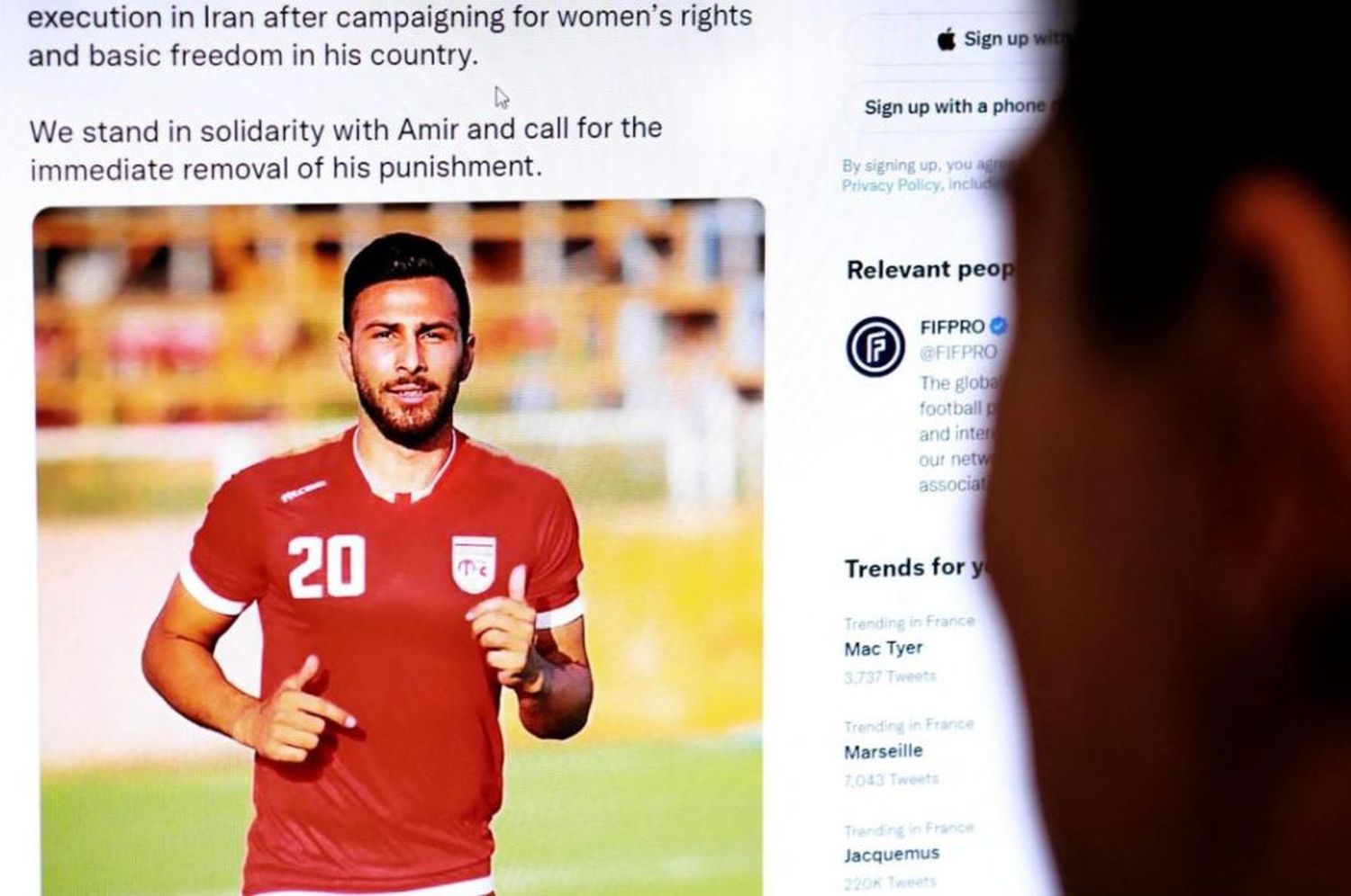 Clamor mundial por el futbolista iraní: cómo sumarse a la campaña “Frenemos la ejecución de Amir Nasr-Azadani”