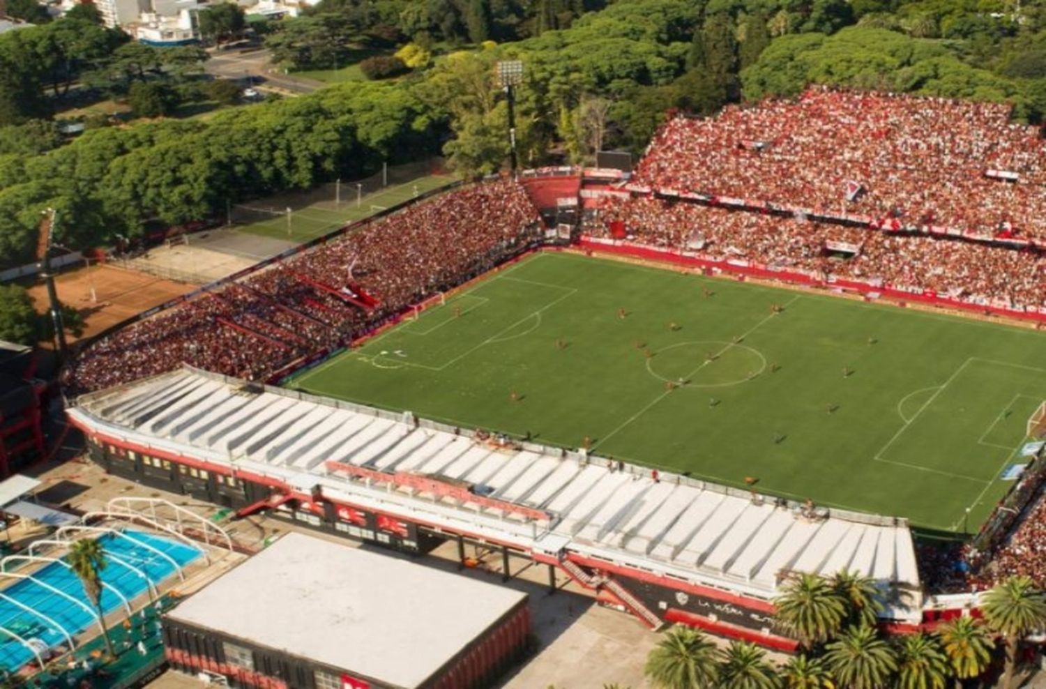 Inédito: le prohibieron entrar a la cancha hasta que no pague la cuota alimentaria