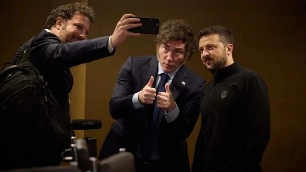 Milei habló con Zelenski, en medio de las conversaciones para lograr la paz con Rusia