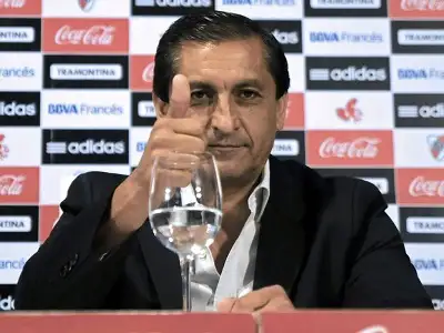 "No necesito que el hincha me respalde el domingo, lo hace todos los días"
