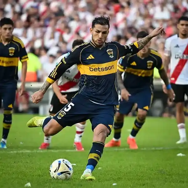 Paredes no falló desde el punto del penal.