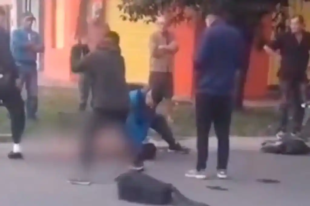 Vecinos lincharon a un delincuente