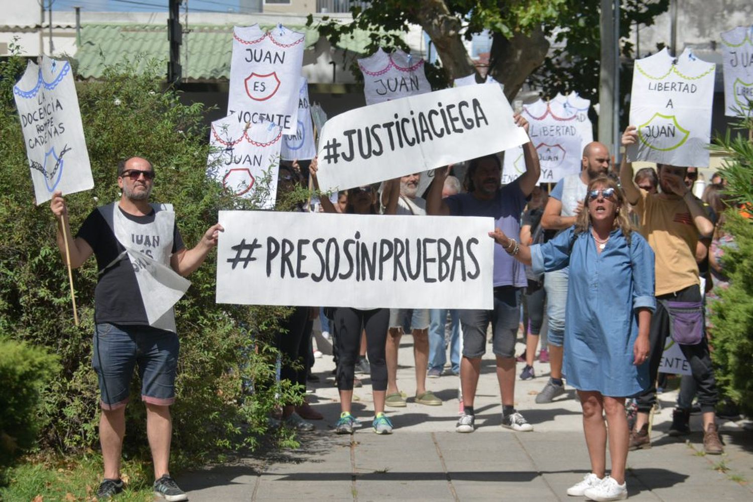 En la sede judicial, allegados a Juan Rosso clamaron su inocencia y pidieron su libertad