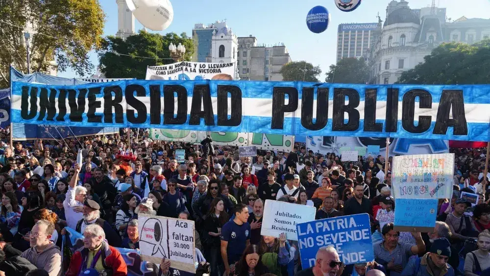 Financiamiento universitario: la Corte dejó firme el fallo que obliga a incrementar salarios y becas