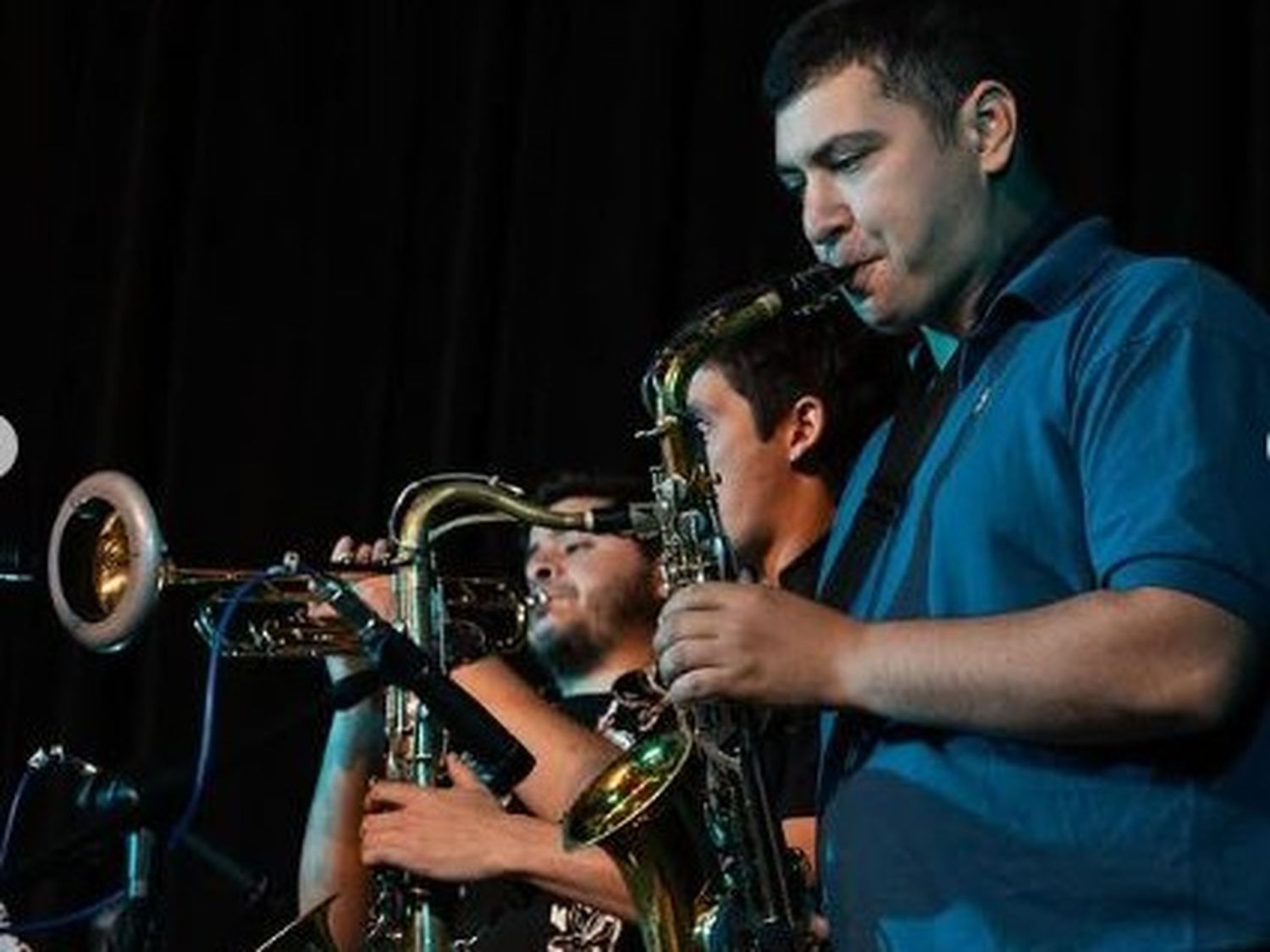 Comenzó el ciclo “Música junto al Río” en el Paseo del Puerto