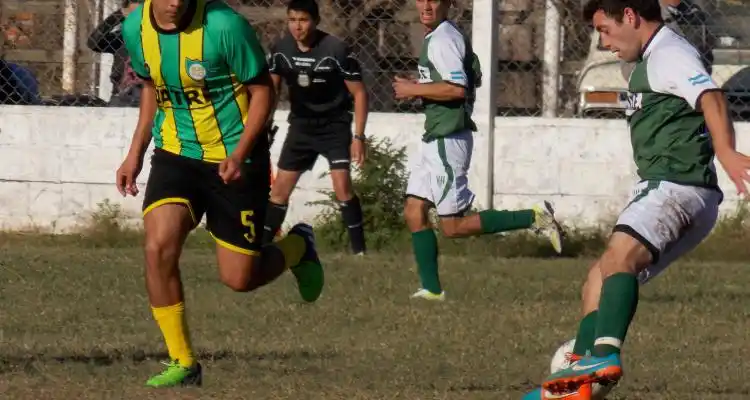 Defensores y Banfield ganaron y siguen imparables