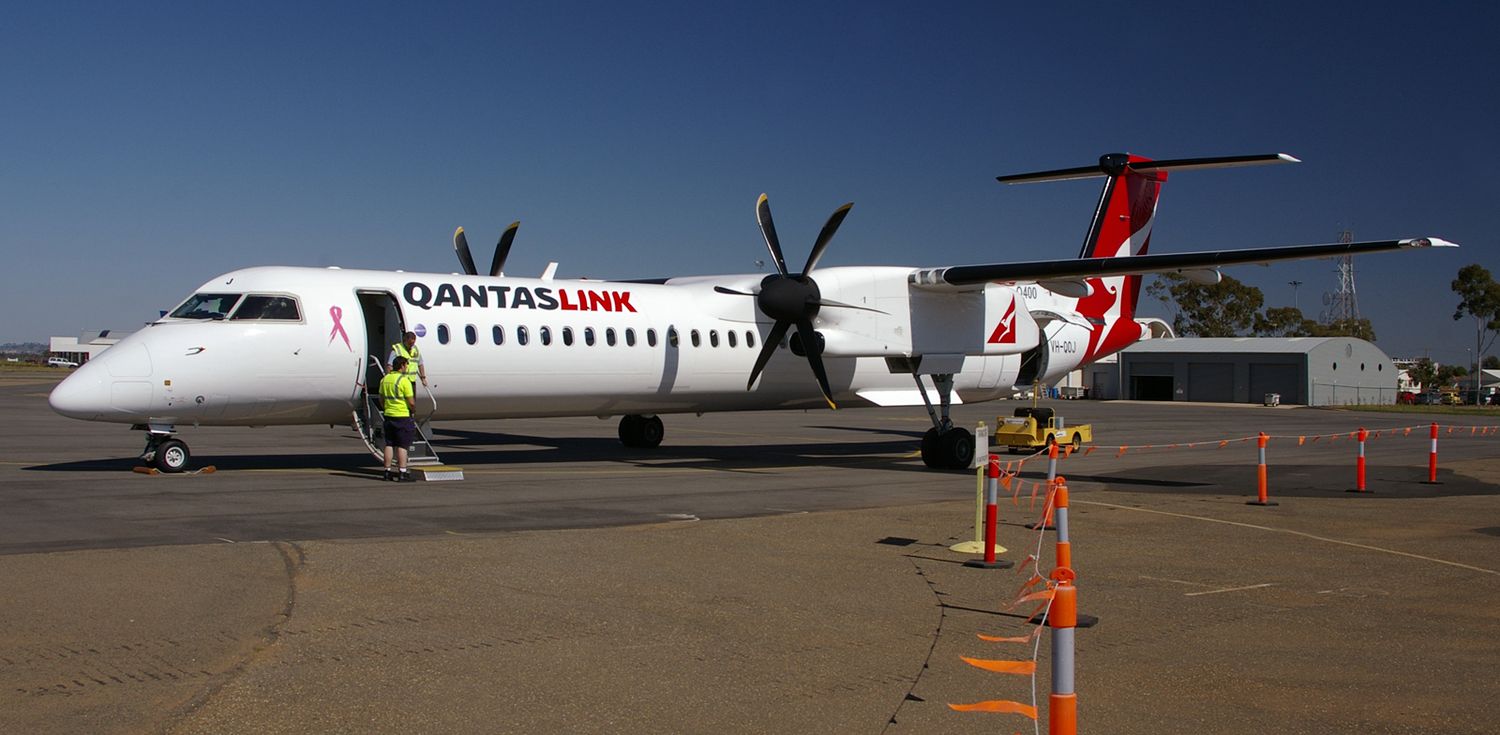 Un Dash 8-400 recorrió medio planeta para ser entregado a Qantas Link