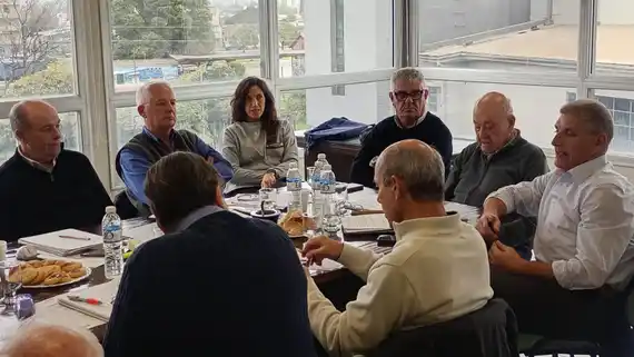 Representantes del sector eléctrico de toda la Provincia se reunieron en la Usina de Tandil