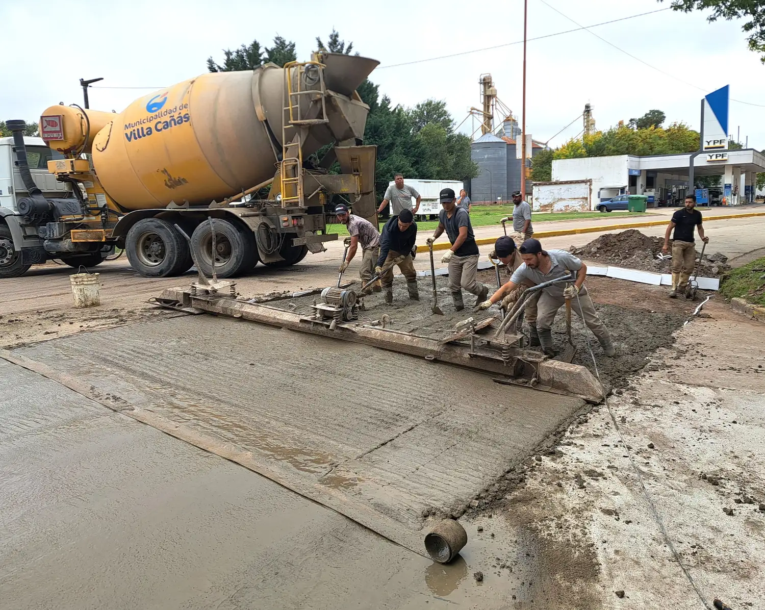 Intenso trabajo para mejoras de calles y avenidas.