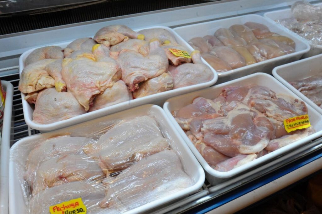 El pollo, la nueva estrella de la mesa argentina: récord de consumo y razones detrás del cambio de hábito