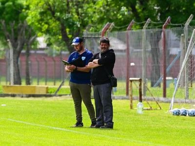Miguel Fullana, DT de Juventud Unida: “Queremos un equipo competitivo y con respuestas para los cambios del fútbol”