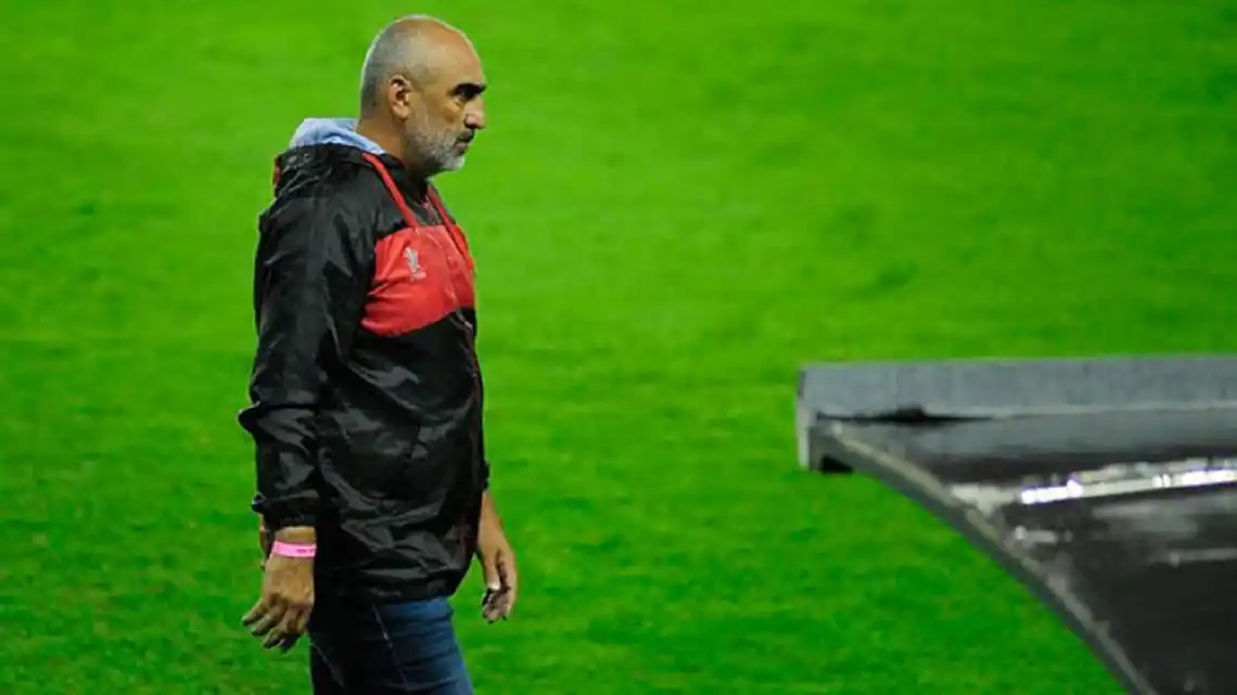 Patronato sumó otros seis positivos que no podrán jugar ante Newell's