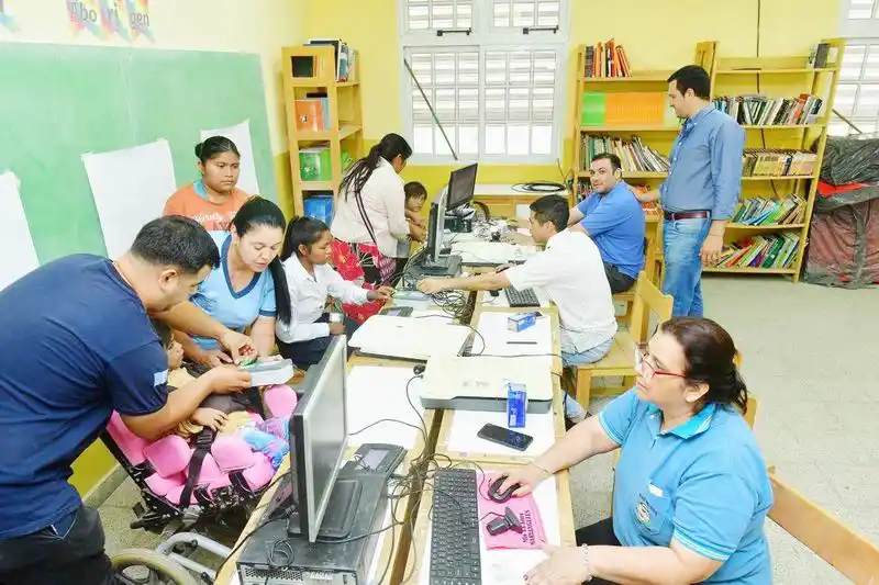 Solís destacó la creación del programa Acompañarte