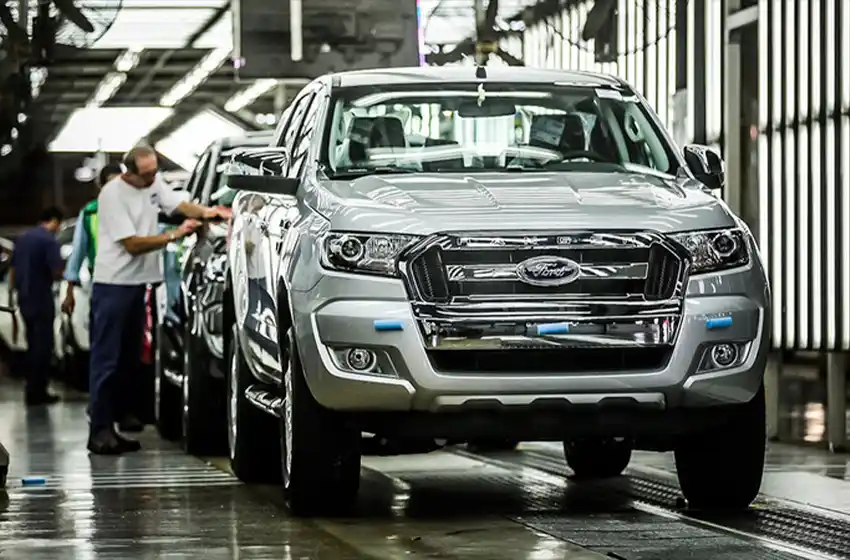 Ante el incremento en la producción, automotrices suman turnos de trabajo