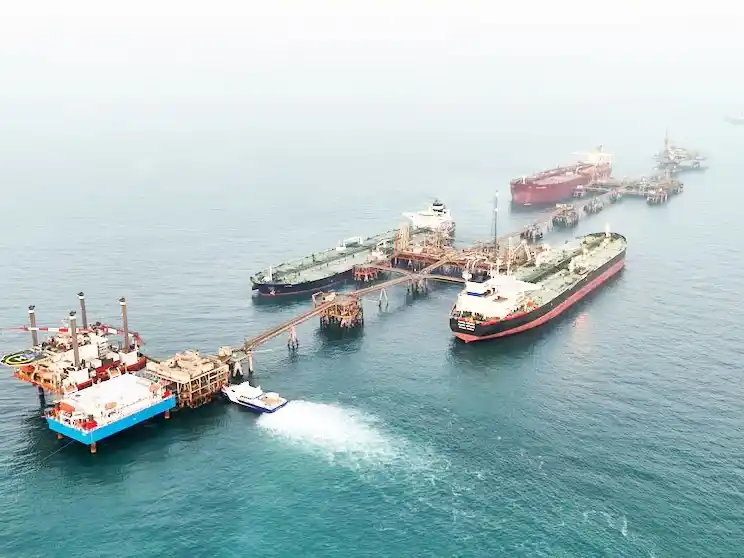 China teme quedarse sin petróleo y gas: negocia con Irán un paso seguro