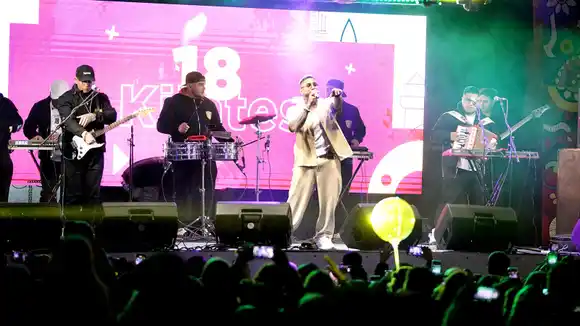 Quequén bailó al ritmo de 18 Kilates y hoy sigue la fiesta